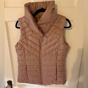 Mondetta Women's Quilted Puffer Vest - light pink/mauve